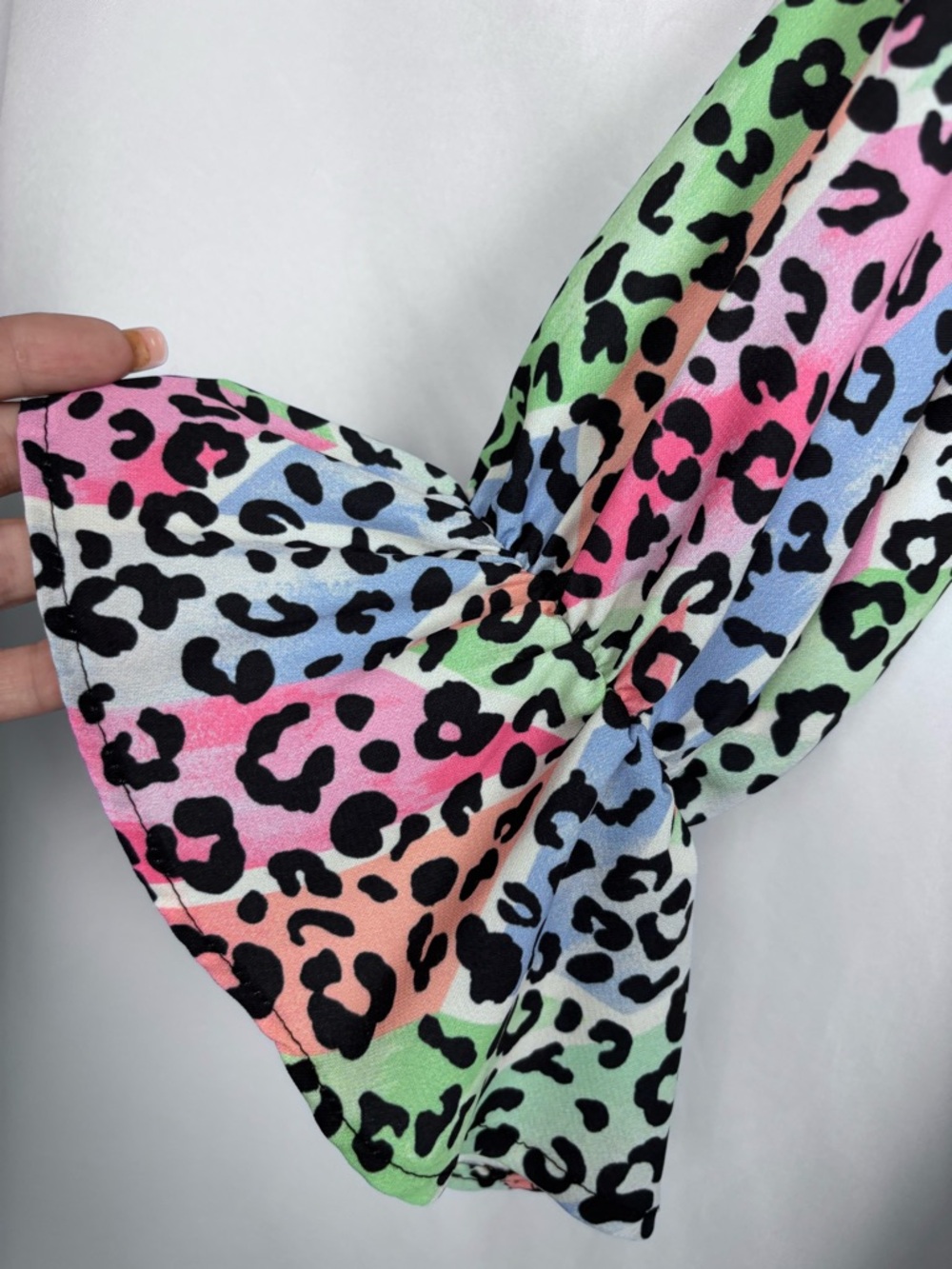 Women's Multi-Color Leopard Print Ruffle V-Neck Top - Picture 4 of 8